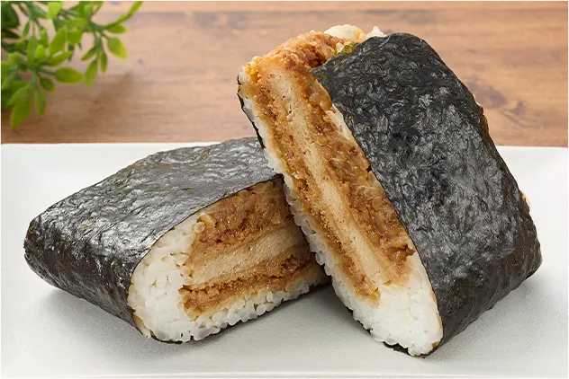 サンドおむすび 味噌カツ(大麦入り)の画像